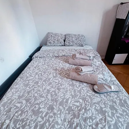 2 Apartamento *