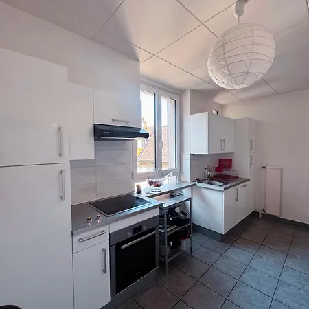 Appartement 2 *